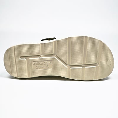 【買1送1】AKIBO全方位機能洞洞鞋-奶油白(中性款、雲朵感、輕量、防水) / 內附AKIBO品牌鞋扣1個。現在買再送鞋扣組(不挑款)13