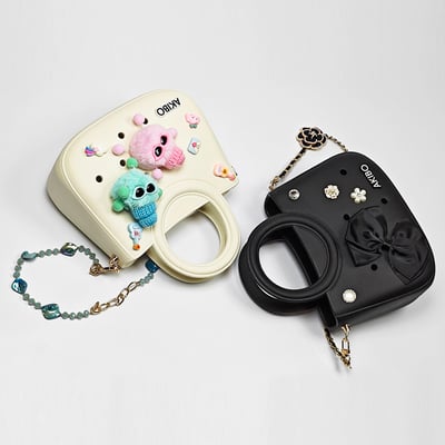 【買1送1】AKIBO滿月包-牛奶白/珠光雪羽背帶(肩背手提洞洞包。中性款、輕量、防水) / 內附AKIBO品牌鞋扣1個。現在買再送鞋扣組(不挑款)11