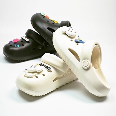 【買1送1】AKIBO泡芙洞洞鞋-經典黑(女款、雲朵感、輕量、兩穿、防水) / 內附AKIBO品牌鞋扣1個。現在買再送鞋扣組(不挑款)20