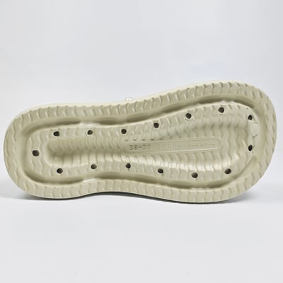 【買1送1】AKIBO極簡厚底洞洞鞋-奶油白(女款、寬楦、耐走、兩穿、防水) / 內附AKIBO品牌鞋扣1個。現在買再送鞋扣組(不挑款)15