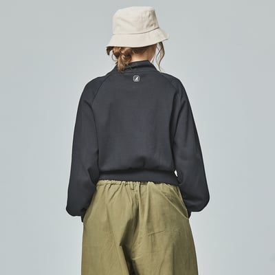 KANGOL袋鼠女款立領短外套-黑3