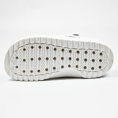 【買1送1】AKIBO餅乾洞洞鞋(二代)-牛奶白(中性款、輕量、耐走、兩穿、防水) / 內附AKIBO品牌鞋扣1個。現在買再送鞋扣組(不挑款)13