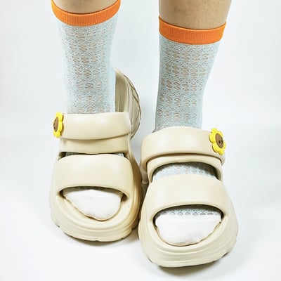 【買1送1】AKIBO澎澎雙帶厚底涼鞋-奶油白(女款、5公分厚底增高、雲朵感、輕量、兩穿、防水) / 內附AKIBO品牌鞋扣1個。現在買再送鞋扣組(不挑款)10