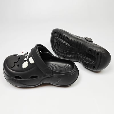 【買1送1】AKIBO波浪厚底洞洞鞋-經典黑(女款、6公分厚底增高、輕量、兩穿、防水)  / 內附AKIBO品牌鞋扣1個。現在買再送鞋扣組(不挑款)7