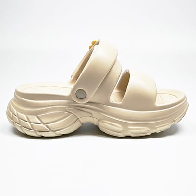 【買1送1】AKIBO澎澎雙帶厚底涼鞋-奶油白(女款、5公分厚底增高、雲朵感、輕量、兩穿、防水) / 內附AKIBO品牌鞋扣1個。現在買再送鞋扣組(不挑款)18