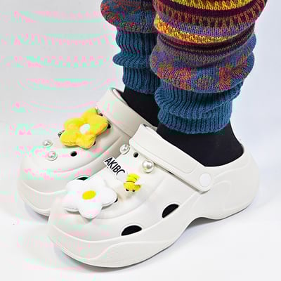 【買1送1】AKIBO波浪厚底洞洞鞋-牛奶白(女款、6公分厚底增高、輕量、兩穿、防水) / 內附AKIBO品牌鞋扣1個。現在買再送鞋扣組(不挑款)11