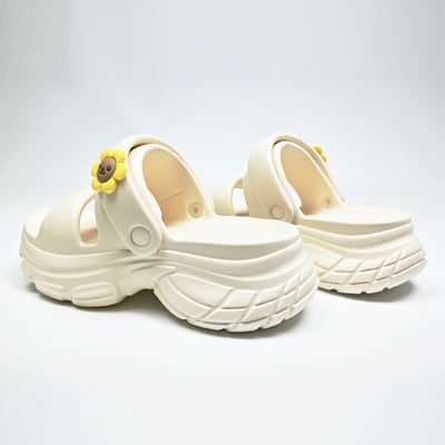 【買1送1】AKIBO澎澎雙帶厚底涼鞋-牛奶白(女款、5公分厚底增高、雲朵感、輕量、兩穿、防水) / 內附AKIBO品牌鞋扣1個。現在買再送鞋扣組(不挑款)4