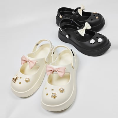 【買1送1】AKIBO瑪莉珍洞洞鞋-經典黑(女款、4.5公分厚底增高、雲朵感、輕量、兩穿、防水) / 內附AKIBO品牌鞋。現在買再送鞋扣組(不挑款)扣1個19