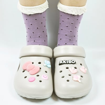 【買1送1】AKIBO泡芙洞洞鞋-質感灰(女款、雲朵感、輕量、兩穿、防水) / 內附AKIBO品牌鞋扣1個。現在買再送鞋扣組(不挑款)9