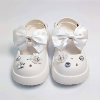 【買1送1】AKIBO瑪莉珍洞洞鞋-牛奶白(女款、4.5公分厚底增高、雲朵感、輕量、兩穿、防水)  / 內附AKIBO品牌鞋扣1個。現在買再送鞋扣組(不挑款)2