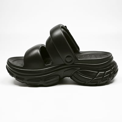 【買1送1】AKIBO澎澎雙帶厚底涼鞋-經典黑(女款、5公分厚底增高、雲朵感、輕量、兩穿、防水) / 內附AKIBO品牌鞋扣1個。現在買再送鞋扣組(不挑款)18