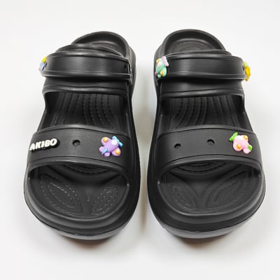 【買1送1】AKIBO千層洞洞鞋-經典黑(女款、耐走、兩穿、防水) / 內附AKIBO品牌鞋扣1個。現在買再送鞋扣組(不挑款)3