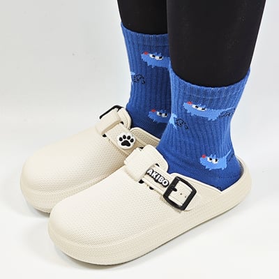 【買1送1】AKIBO潮流耐走勃肯鞋-牛奶白(中性款、輕量、耐走、防水) / 內附AKIBO品牌鞋扣1個。現在買再送鞋扣組(不挑款)8