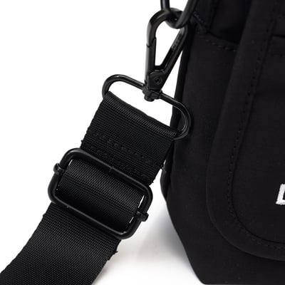 KANGOL袋鼠字母Logo側背包 -黑11