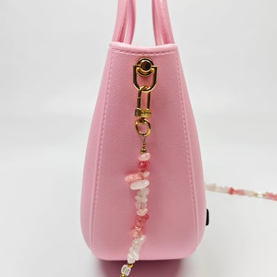 【買1送1】AKIBO滿月包-櫻花粉/粉嫩花瓣背帶(肩背手提洞洞包。中性款、輕量、防水) / 內附AKIBO品牌鞋扣1個。現在買再送鞋扣組(不挑款)8