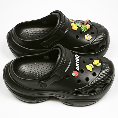 【買1送1】AKIBO搖滾老爹洞洞鞋-經典黑(女款、6公分厚底增高、輕量、兩穿、防水) / 內附AKIBO品牌鞋扣1個。現在買再送鞋扣組(不挑款)4