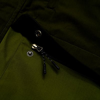 KANGOL袋鼠中性防潑水風衣外套-深綠(男女共款)11