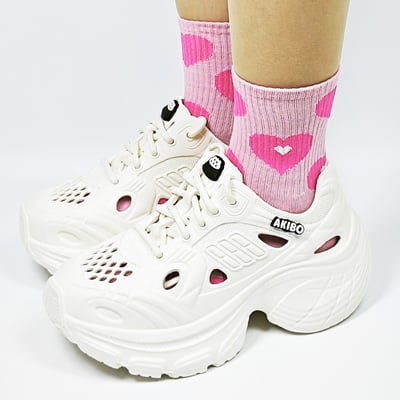 【買1送1】AKIBO輕量透氣老爹鞋-牛奶白(女款、6公分厚底增高、一體成型、輕量、耐走、防水) / 內附AKIBO品牌鞋扣1個。現在買再送鞋扣組(不挑款)7