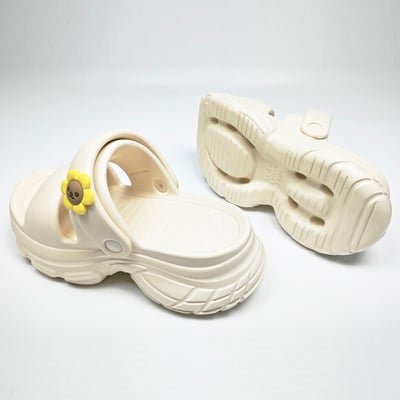 【買1送1】AKIBO澎澎雙帶厚底涼鞋-牛奶白(女款、5公分厚底增高、雲朵感、輕量、兩穿、防水) / 內附AKIBO品牌鞋扣1個。現在買再送鞋扣組(不挑款)7