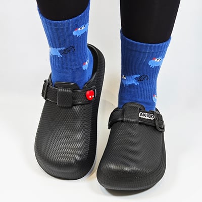 【買1送1】AKIBO潮流耐走勃肯鞋-經典黑(中性款、輕量、耐走、防水) / 內附AKIBO品牌鞋扣1個。現在買再送鞋扣組(不挑款)7