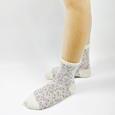 AKIBO森系碎花中筒襪(三件組)-女款13