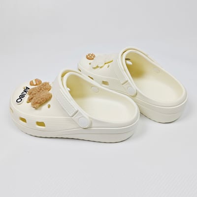 【買1送1】AKIBO餅乾洞洞鞋-牛奶白(中性款、寬楦、輕量、耐走、兩穿、防水) / 內附AKIBO品牌鞋扣1個。現在買再送鞋扣組(不挑款)5