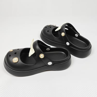 【買1送1】AKIBO瑪莉珍洞洞鞋-經典黑(女款、4.5公分厚底增高、雲朵感、輕量、兩穿、防水) / 內附AKIBO品牌鞋。現在買再送鞋扣組(不挑款)扣1個6