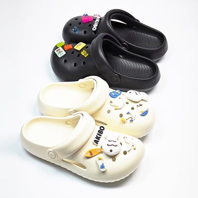 【買1送1】AKIBO泡芙洞洞鞋-經典黑(女款、雲朵感、輕量、兩穿、防水) / 內附AKIBO品牌鞋扣1個。現在買再送鞋扣組(不挑款)21