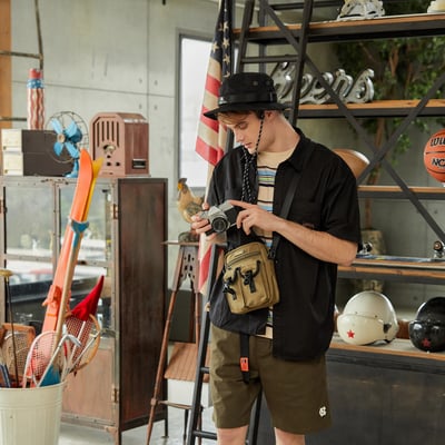 NCAA密西根大學Michigan工裝雙口袋側背包-綠4