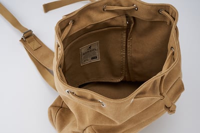 KANGO袋鼠帆布水桶後背包-卡其3