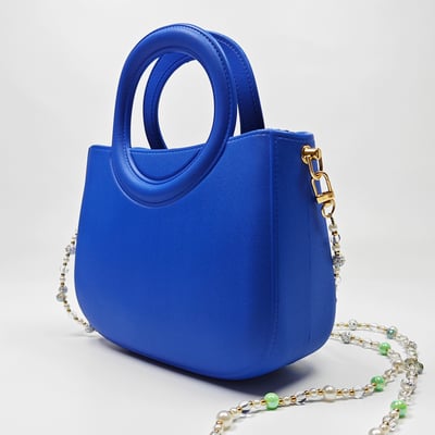 【買1送1】AKIBO滿月包-寶石藍 / 巴洛克彩珠背帶 (肩背手提洞洞包。中性款、輕量、防水) / 內附AKIBO品牌鞋扣1個。現在買再送鞋扣組(不挑款)7