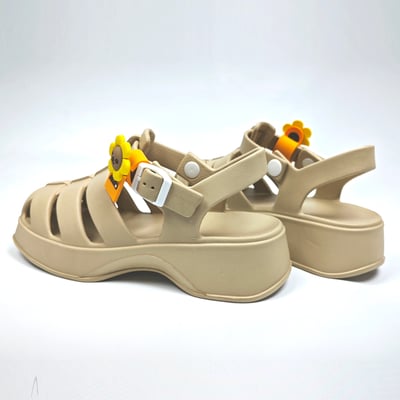 AKIBO輕量羅馬鞋-卡其(女款、雲朵感、輕量、兩穿、防水)  / 內附AKIBO品牌綁帶一組11