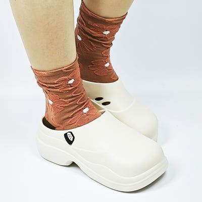 【買1送1】AKIBO清新穆勒鞋-牛奶白(女款、輕量、耐走、防水) / 內附AKIBO品牌鞋扣1個。現在買再送鞋扣組(不挑款)8