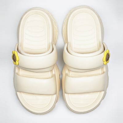 【買1送1】AKIBO澎澎雙帶厚底涼鞋-牛奶白(女款、5公分厚底增高、雲朵感、輕量、兩穿、防水) / 內附AKIBO品牌鞋扣1個。現在買再送鞋扣組(不挑款)2