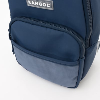 KANGOL袋鼠吊飾尼龍後背包-藍5