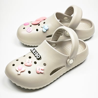 【買1送1】AKIBO泡芙洞洞鞋-質感灰(女款、雲朵感、輕量、兩穿、防水) / 內附AKIBO品牌鞋扣1個。現在買再送鞋扣組(不挑款)5