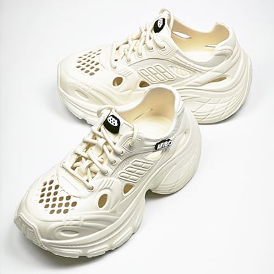 【買1送1】AKIBO輕量透氣老爹鞋-牛奶白(女款、6公分厚底增高、一體成型、輕量、耐走、防水) / 內附AKIBO品牌鞋扣1個。現在買再送鞋扣組(不挑款)1