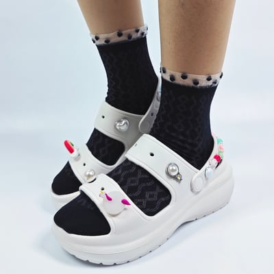 【買1送1】AKIBO千層洞洞鞋-牛奶白(女款、耐走、兩穿、防水) / 內附AKIBO品牌鞋扣1個。現在買再送鞋扣組(不挑款)6