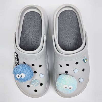 【買1送1】AKIBO厚底洞洞鞋-質感灰(女款、6公分厚底增高、寬楦、輕量、兩穿、防水) / 內附AKIBO品牌鞋扣1個。現在買再送鞋扣組(不挑款)6