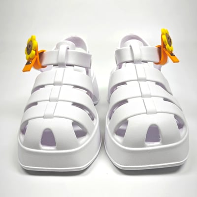 AKIBO輕量羅馬鞋-牛奶白(女款、雲朵感、輕量、兩穿、防水)  / 內附AKIBO品牌綁帶一組7