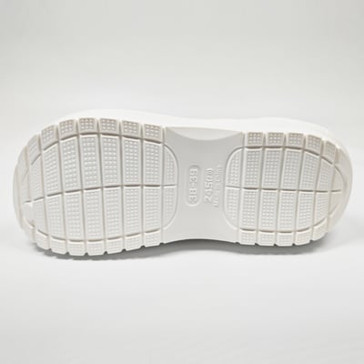 【買1送1】AKIBO老爹洞洞鞋-牛奶白(女款、7公分厚底增高、寬楦、輕量、兩穿、防水) / 內附AKIBO品牌鞋扣1個。現在買再送鞋扣組(不挑款)16