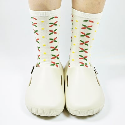 【買1送1】AKIBO巧巴達勃肯鞋-牛奶白(中性款、雲朵感、輕量、耐走、防水) / 內附AKIBO品牌鞋扣1個。現在買再送鞋扣組(不挑款)5