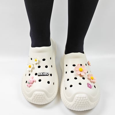 【買1送1】AKIBO帆船洞洞鞋-牛奶白(中性款、輕量、耐走、防水)  / 內附AKIBO品牌鞋扣1個。現在買再送鞋扣組(不挑款)10