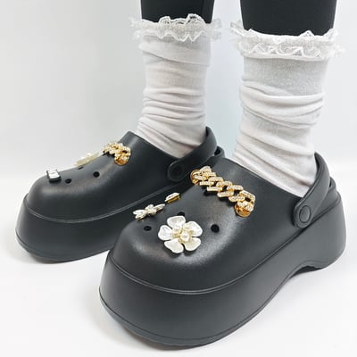 【買1送1】AKIBO極簡厚底洞洞鞋-經典黑(女款、寬楦、耐走、兩穿、防水) / 內附AKIBO品牌鞋扣1個。現在買再送鞋扣組(不挑款)10