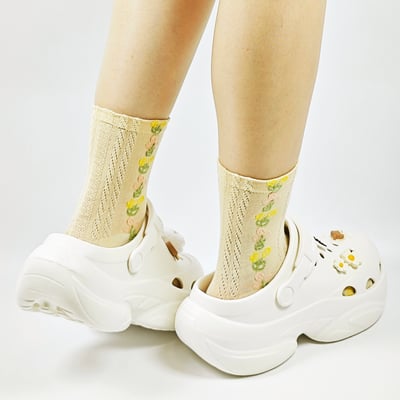 【買1送1】AKIBO搖滾老爹洞洞鞋-牛奶白(女款、6公分厚底增高、輕量、兩穿、防水) / 內附AKIBO品牌鞋扣1個。現在買再送鞋扣組(不挑款)13