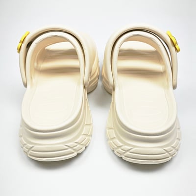 【買1送1】AKIBO澎澎雙帶厚底涼鞋-牛奶白(女款、5公分厚底增高、雲朵感、輕量、兩穿、防水) / 內附AKIBO品牌鞋扣1個。現在買再送鞋扣組(不挑款)8