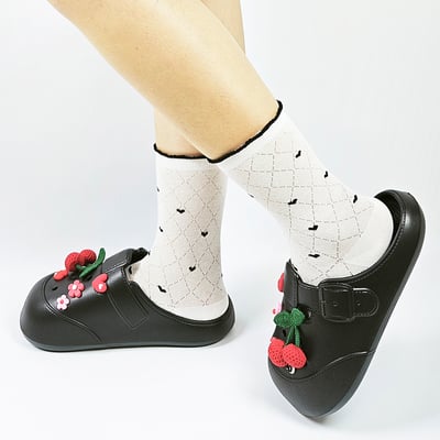 AKIBO愛心荷葉邊中筒襪(兩件組)-女款