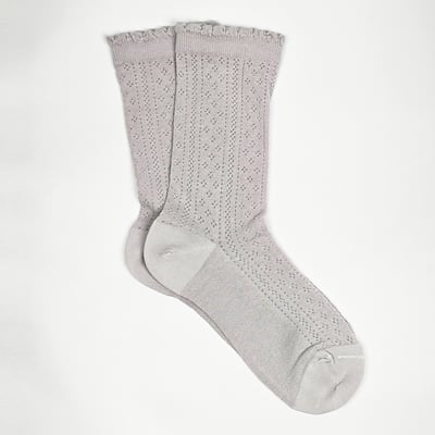 AKIBO日系優雅鏤空中筒襪(三件組)-女款9