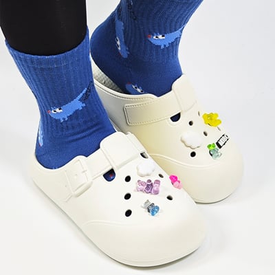 【買1送1】AKIBO布丁洞洞鞋-牛奶白(女款、寬楦、雲朵感、輕量、耐走、防水) / 內附AKIBO品牌鞋扣1個。現在買再送鞋扣組(不挑款)9