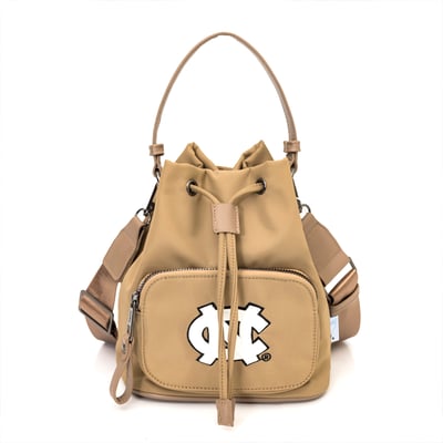 NCAA北卡羅來納大學UNC經典Logo水桶包-卡其1